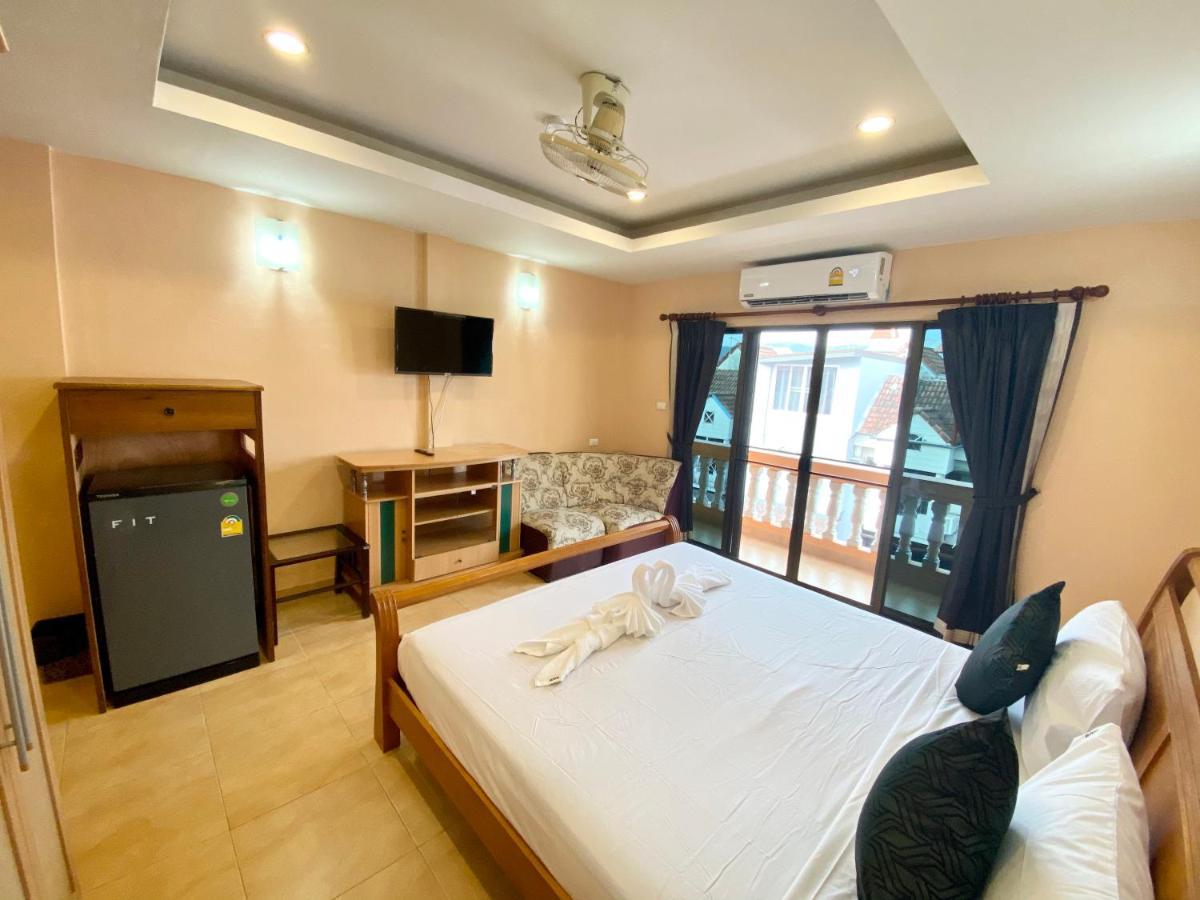 Star Guesthouse Patong Luaran gambar