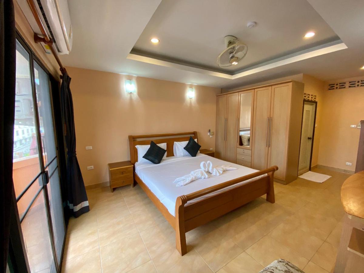 Star Guesthouse Patong Luaran gambar