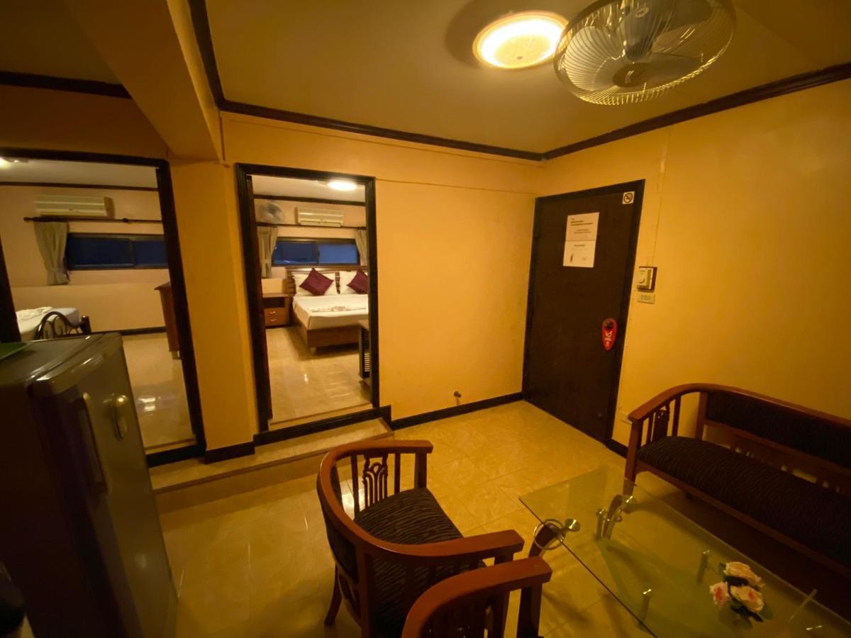 Star Guesthouse Patong Luaran gambar